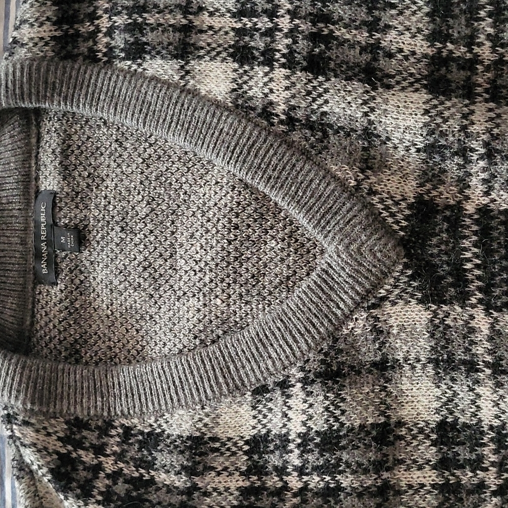 Banana Republic warm soft sweater - Picture 5 of 6